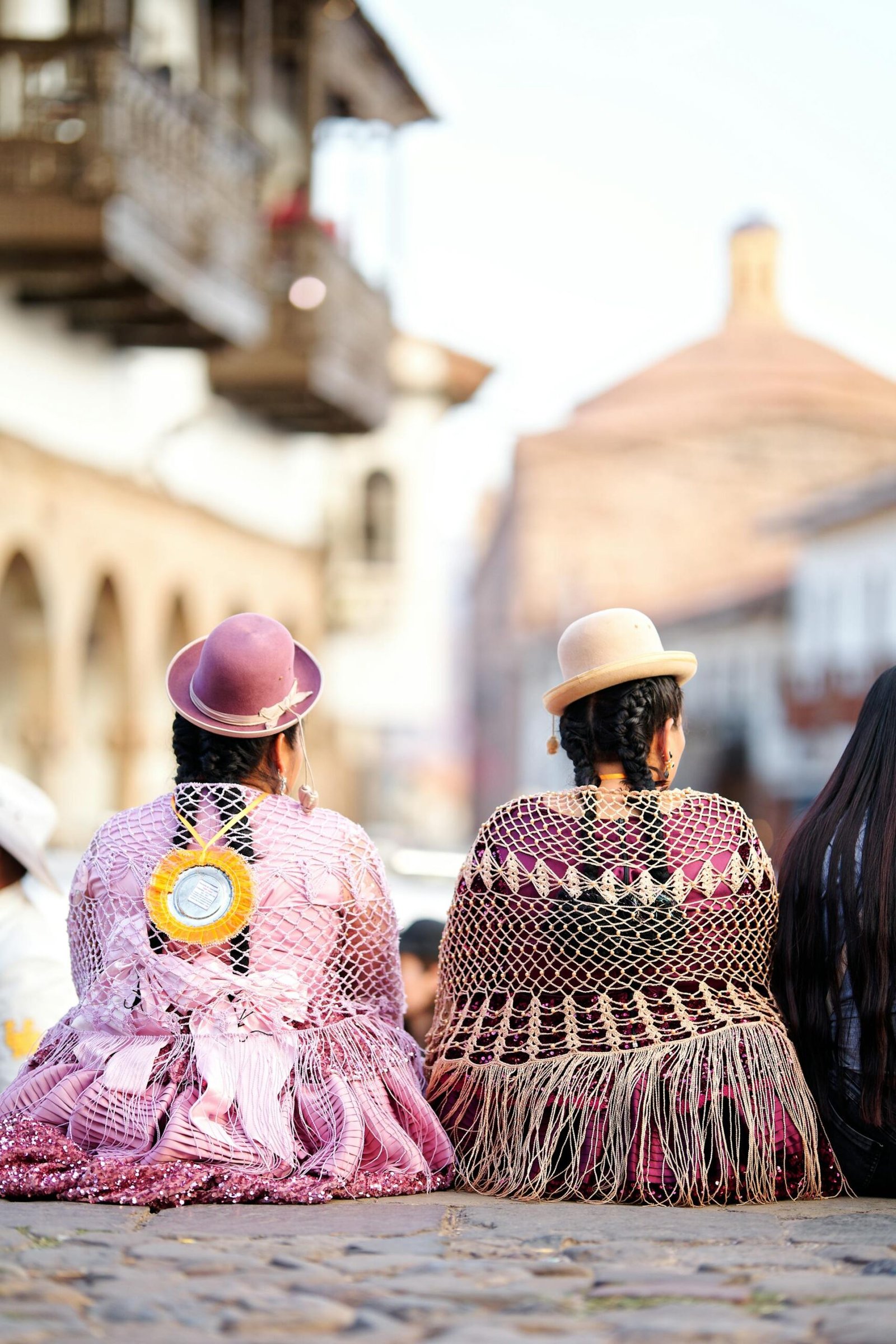 Las cholitas: Cultura y tradiciones de Bolivia